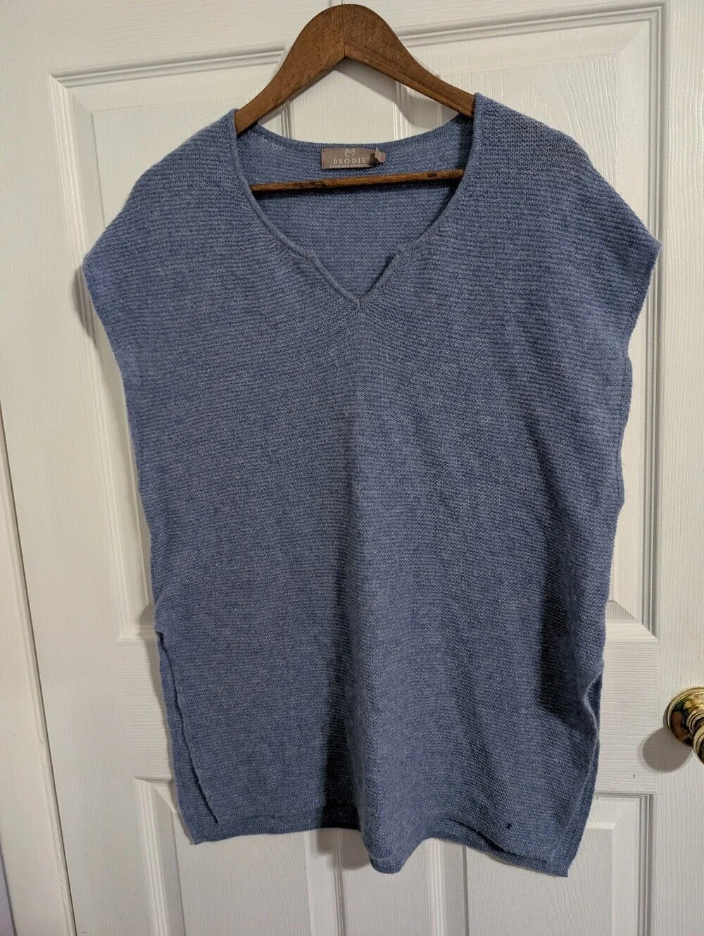 Brodie Womens Cashmere Sweater Blue Cap Sleeve Tunic Size Small *hole*